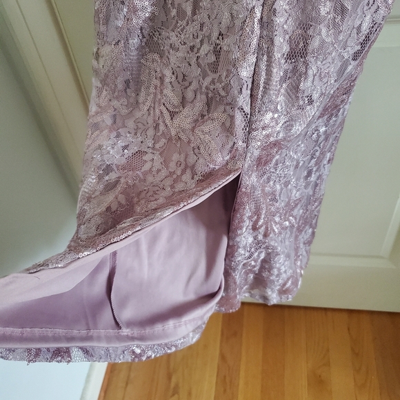 BHLDN Adrianna Papell Levi Smoky Amethyst Purple Metallic Short Sleeve Lace Gown - Picture 8 of 10